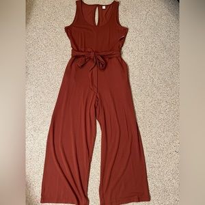 NWT | Old Navy Scoop Neck Key Hole Back Belted Jumpsuit | Size: S